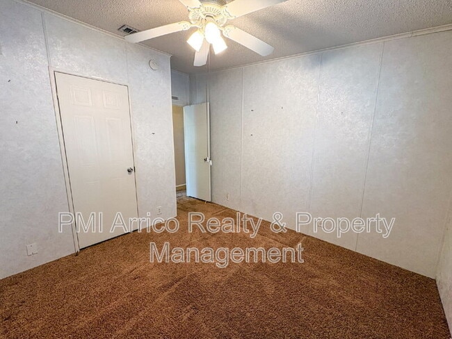 Building Photo - 3505 Meteor Pl