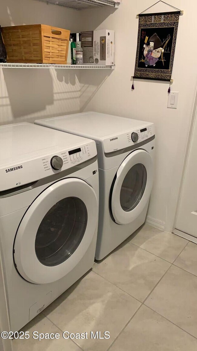 Building Photo - 1150 Nordic St NW