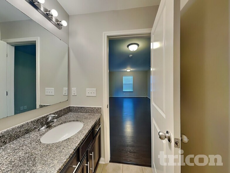 Building Photo - 133 Aiden Farm Ct