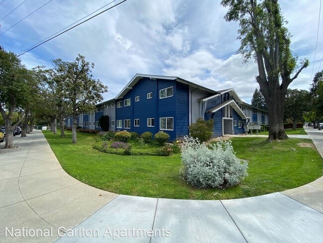 Primary Photo - 4930 National Ave