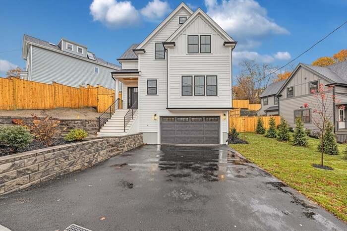 Building Photo - 417 Poplar St