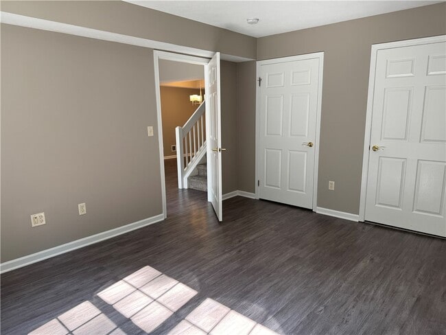 Building Photo - 39 Captains Cove Ln