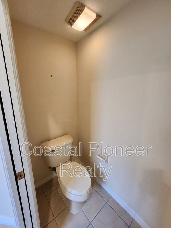 Building Photo - 11614 Whiterook Ct