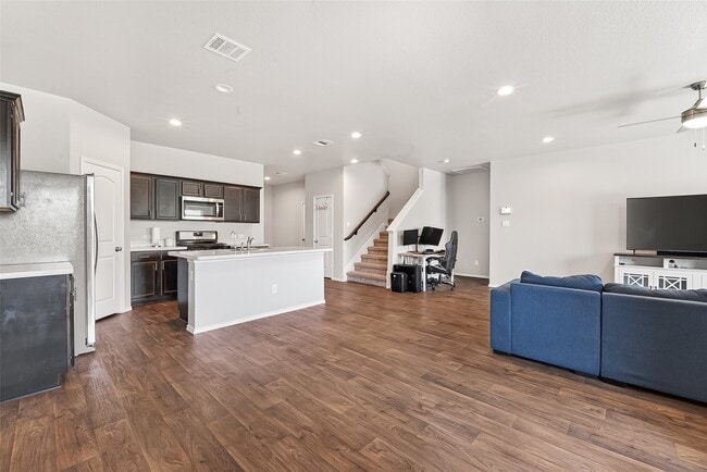 Building Photo - 21500 Rustic Elm Dr