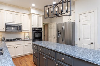 Building Photo - 5008 Wood Valley Dr