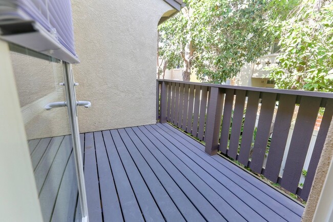 Building Photo - 6106 Rancho Brida