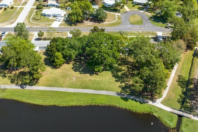 Building Photo - 919 Viscaya Blvd