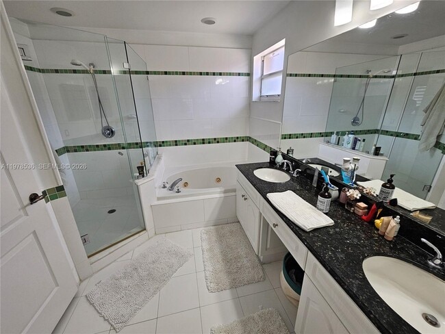 Building Photo - 5201 NW 112th Pl