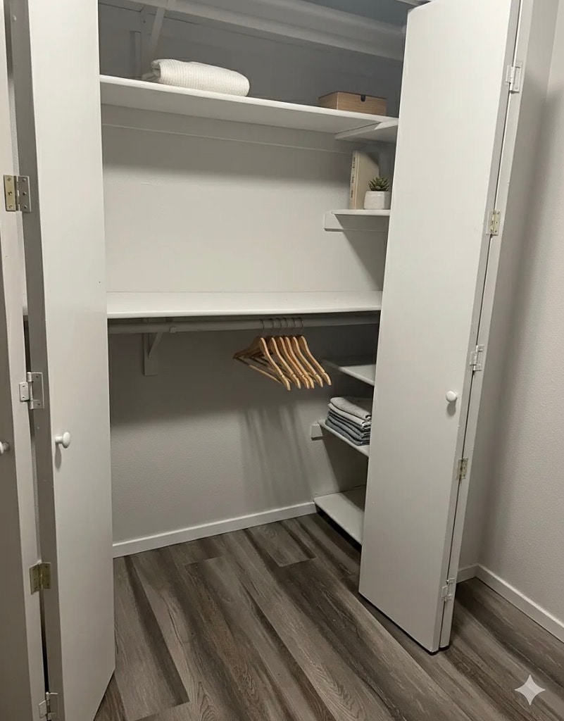 Building Photo - 216 Ellingson Dr