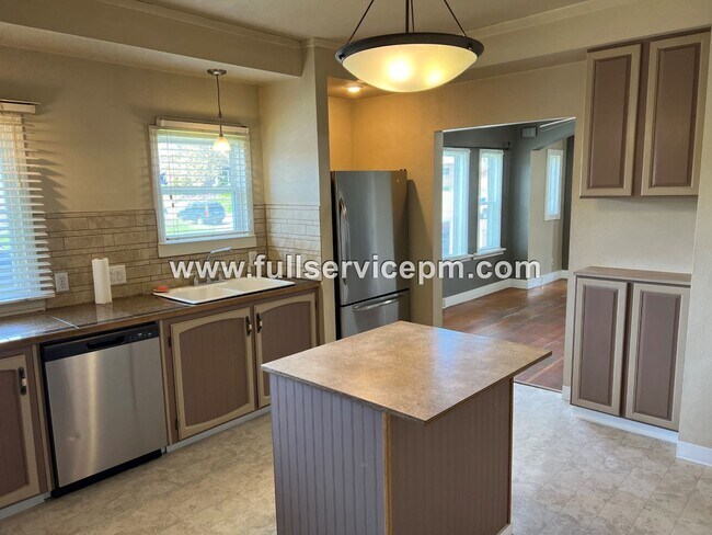 Building Photo - Wonderful corner lot home.