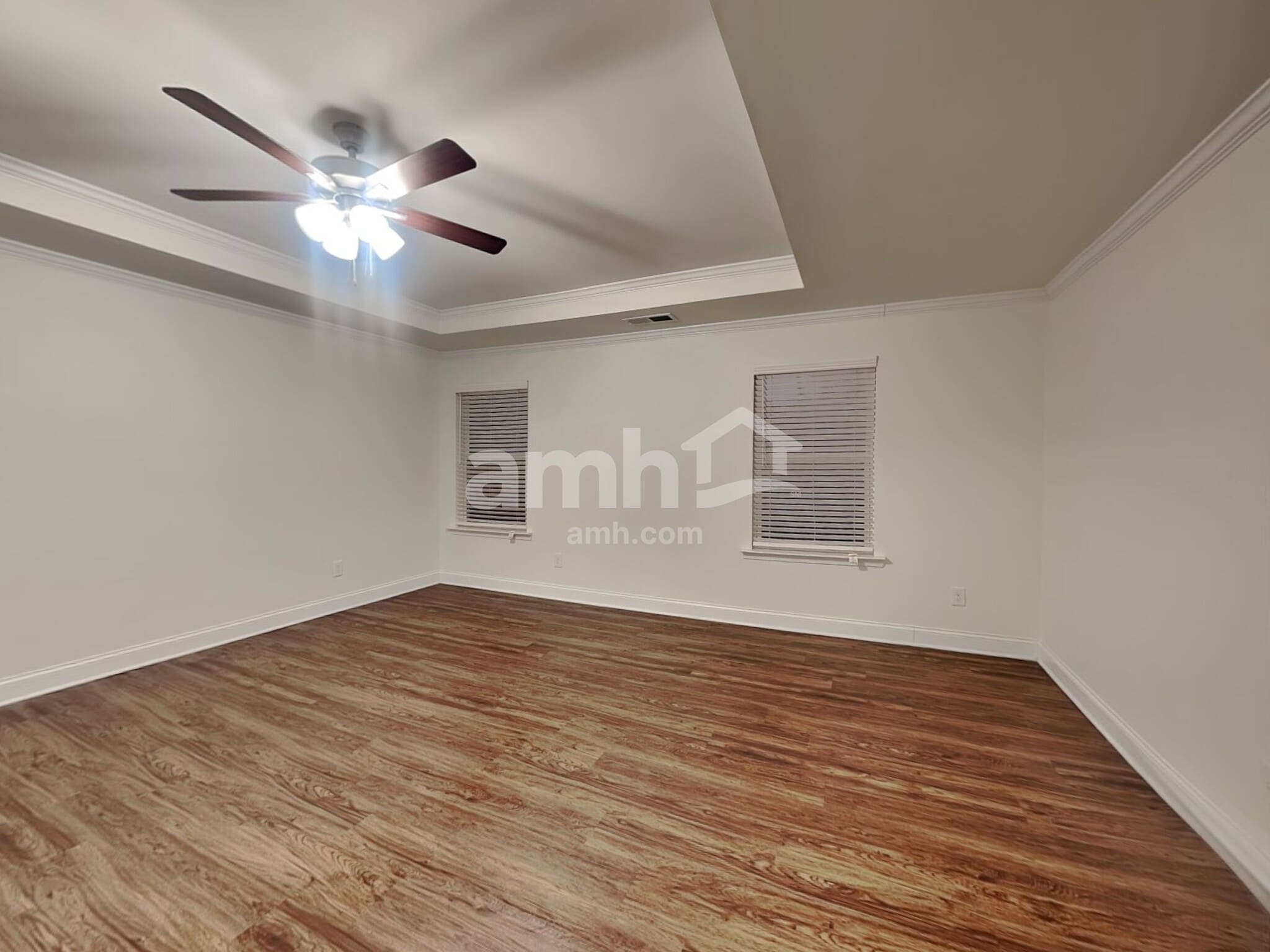 Building Photo - 425 Levon Ct