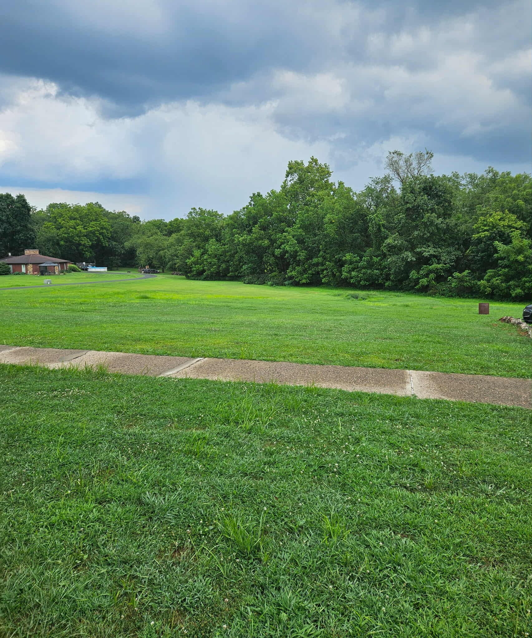 Building Photo - 170 Archway Dr