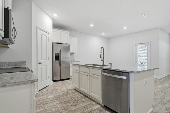 Building Photo - 191 Southern Pnes Rd