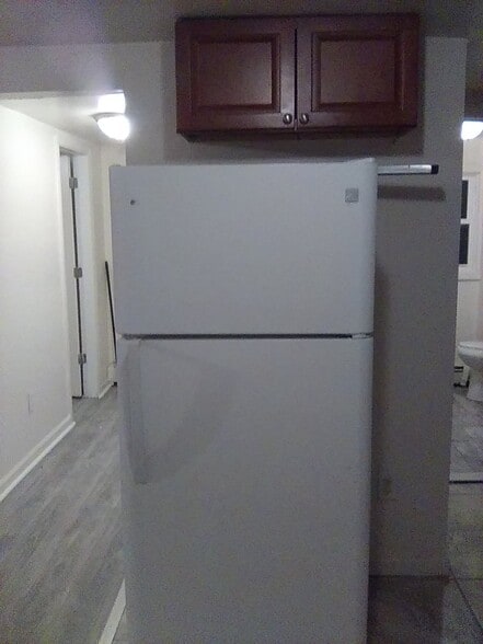 Building Photo - 132 Heald St