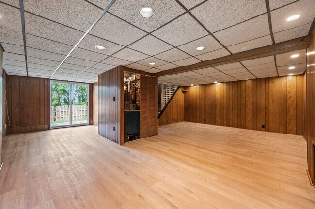 Building Photo - Gorgeous 3 bedroom home in Penn Hills avai...