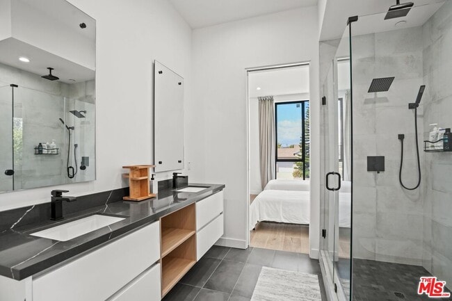 Building Photo - 12136 Clarkson Rd