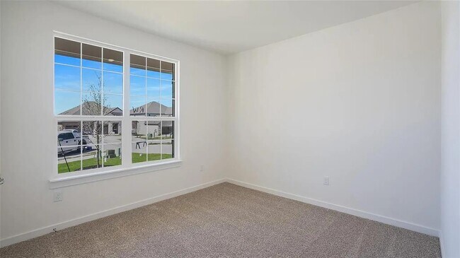 Building Photo - 1813 Walnut Grv Bnd