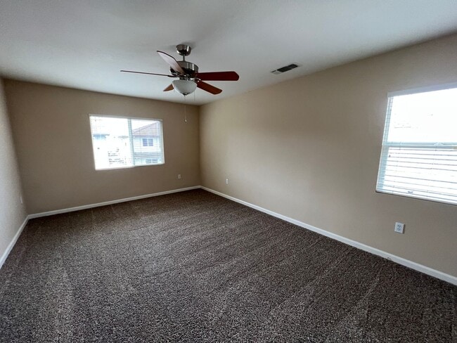 Building Photo - 3775 Millerton Pl