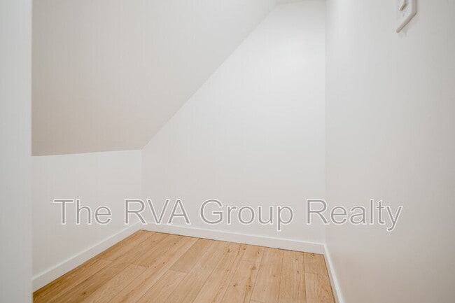 Building Photo - 5408 Westbourne Dr