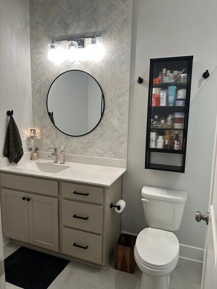 Building Photo - 1296 Longreen Ter NW