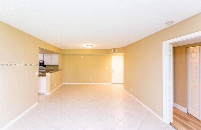 Building Photo - 5721 Riverside Dr