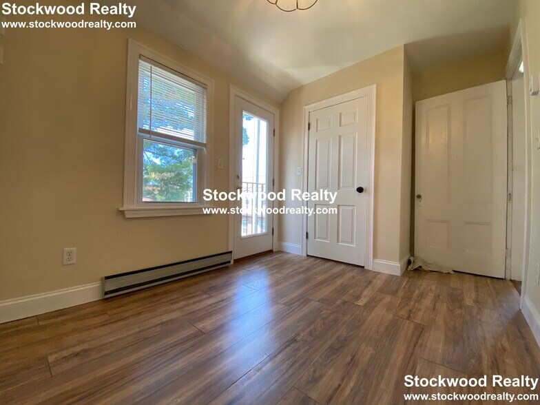 Building Photo - 18 Haverford St