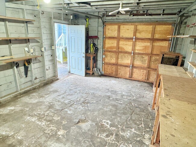 Building Photo - Charming Craftsman In The Heart Of Roseway Neighborhood