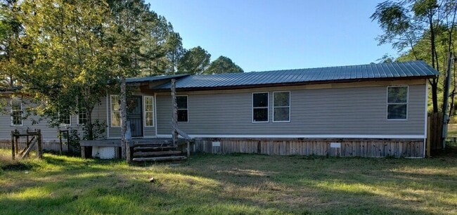 Building Photo - Rent this 6 bedroom, 1 bathroom Home in Ga...