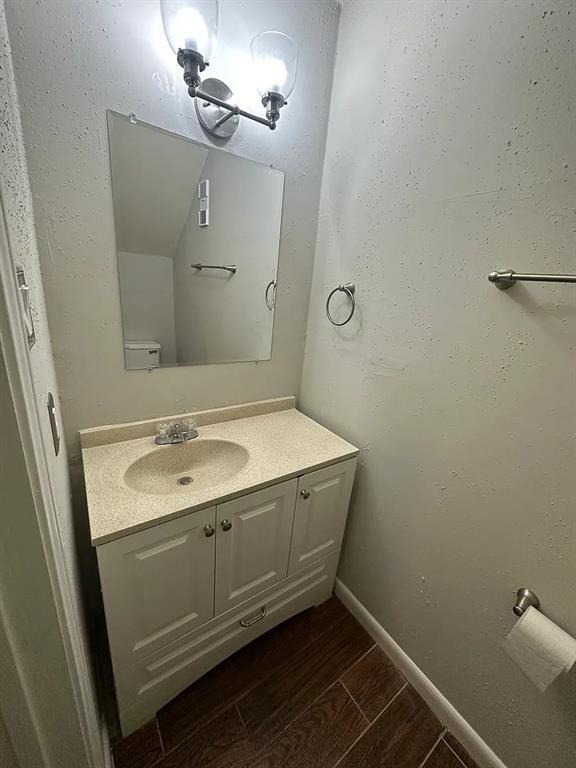 Building Photo - 9505 Fondren Rd