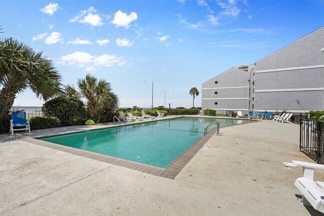 Building Photo - 7600 Seawall Blvd