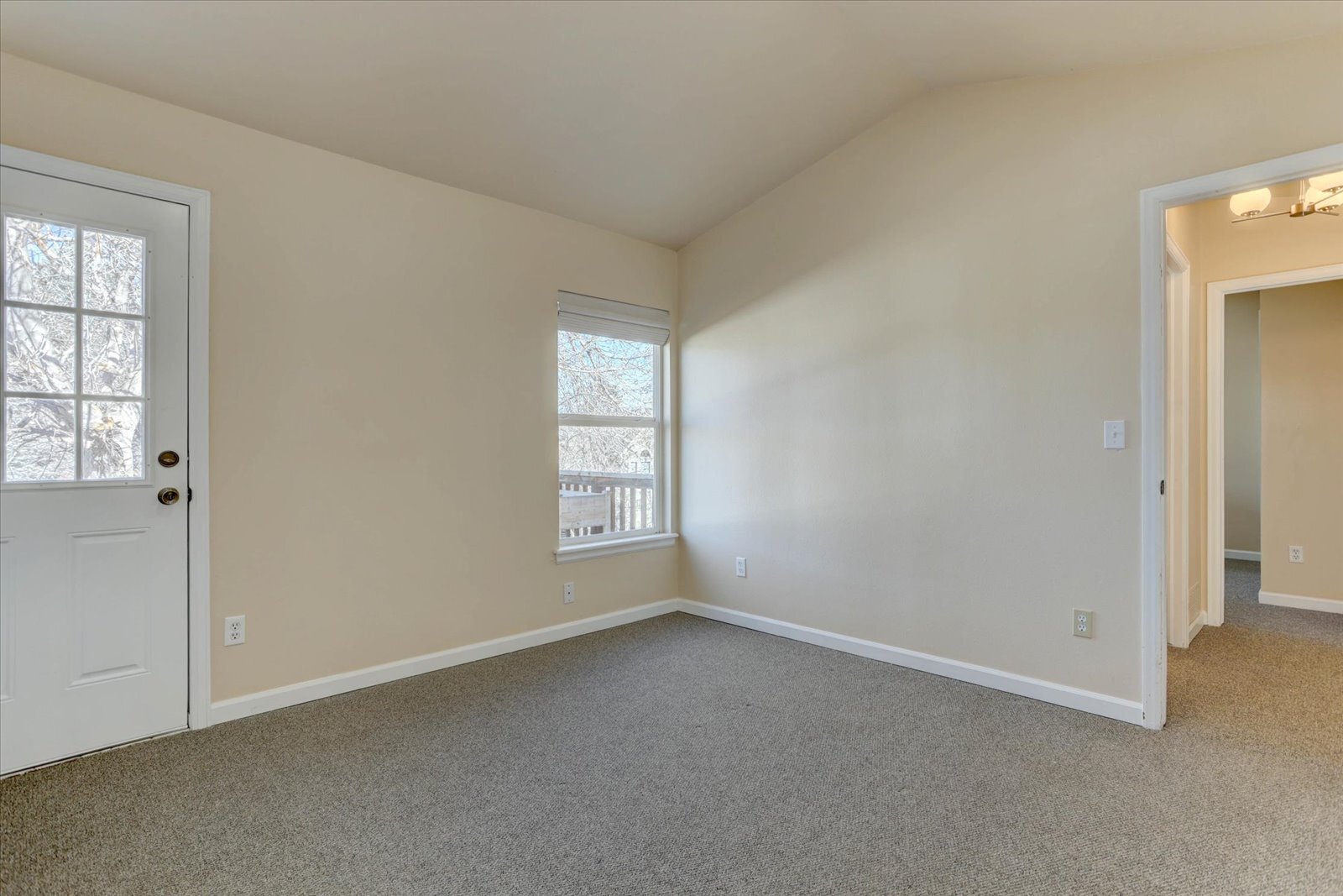 Primary bedroom - 2 - 13553 W 65th Pl