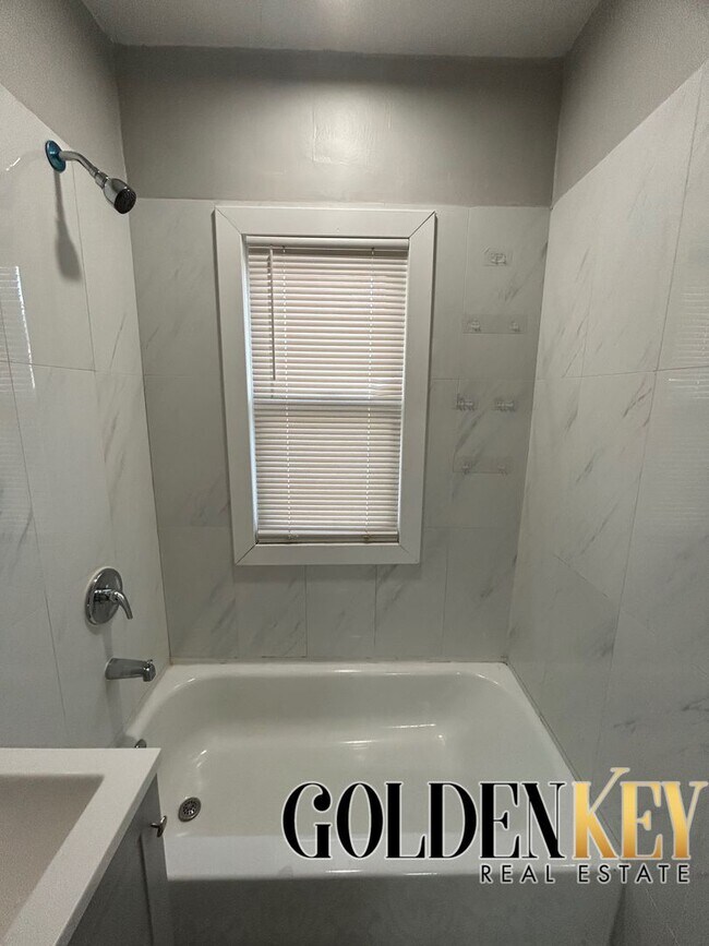 Building Photo - 2958-2960 Kendall St. Detroit, MI 48238