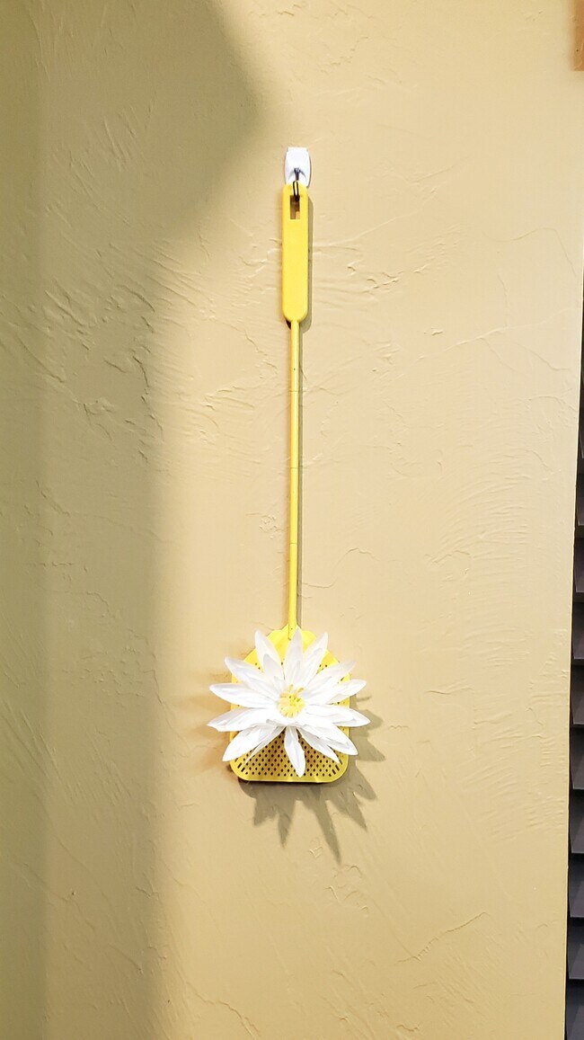 Building Photo - 605 SW 149th Pl