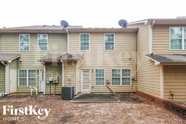 Building Photo - 10140 Benton Woods Dr