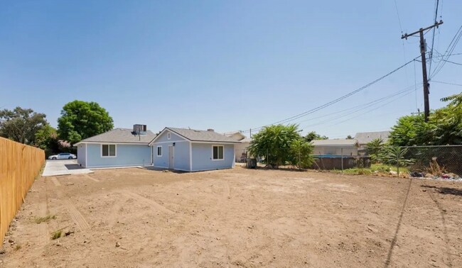 Building Photo - 3619 L St