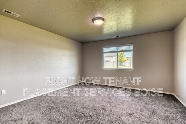 Building Photo - 8148 S Red Shine Ave