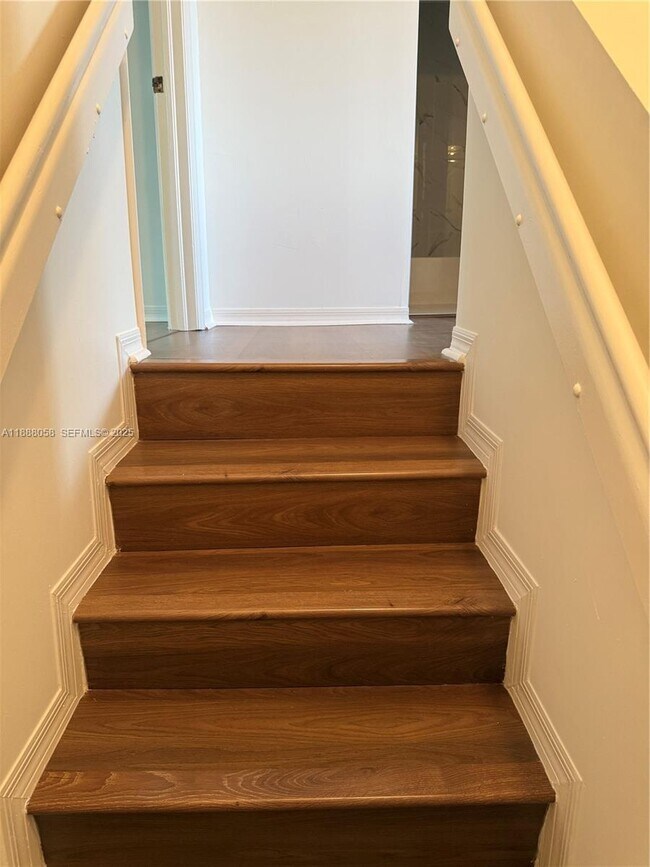 Building Photo - 5225 NW 112th Ave