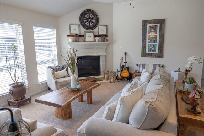 Building Photo - 14550 Myers Dr