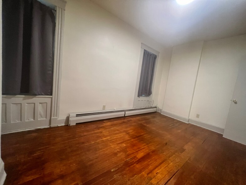 Building Photo - 371 Hudson Ave