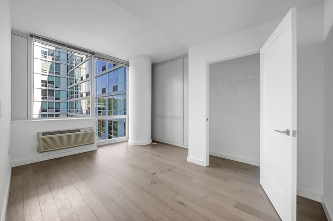 Building Photo - 771 Jackson St