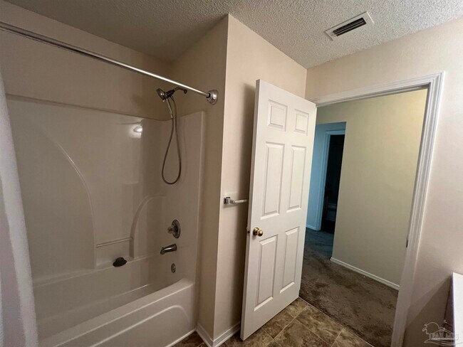 Building Photo - 8921 Camshire Cir