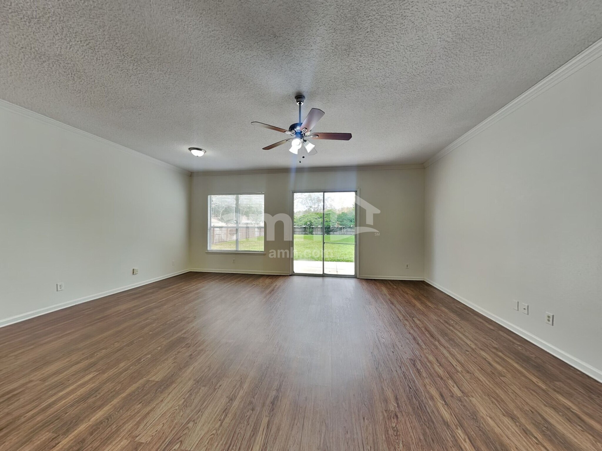 Building Photo - 224 N Lake Cunningham Ave