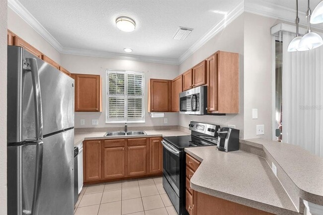 Building Photo - 2231 Golden Oak Ln