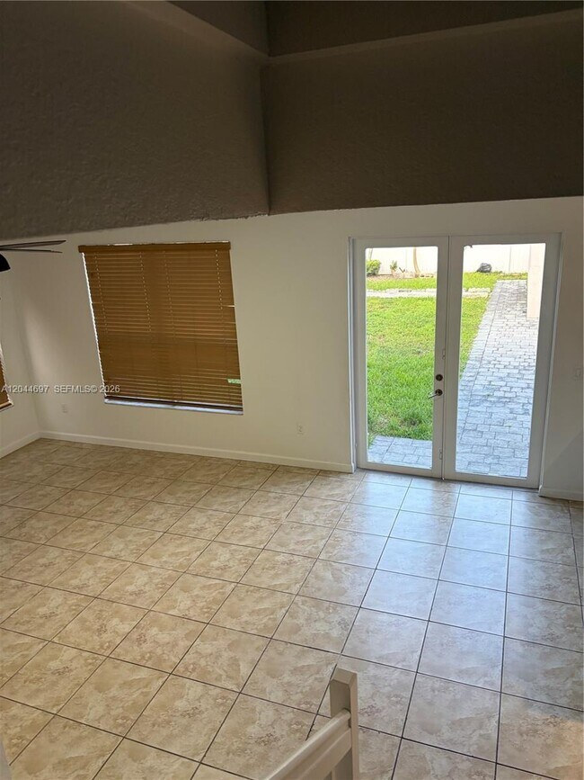 Building Photo - 9283 SW 172nd Ave
