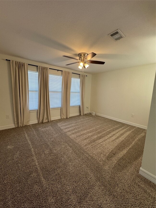 Building Photo - 1110 Hector Ave