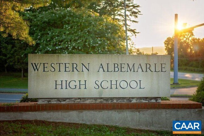 Building Photo - 6053 McComb St