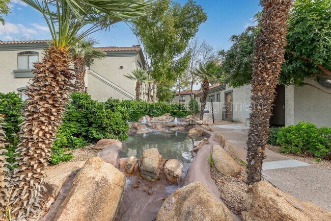 Building Photo - 15095 N Thompson Peak Pkwy