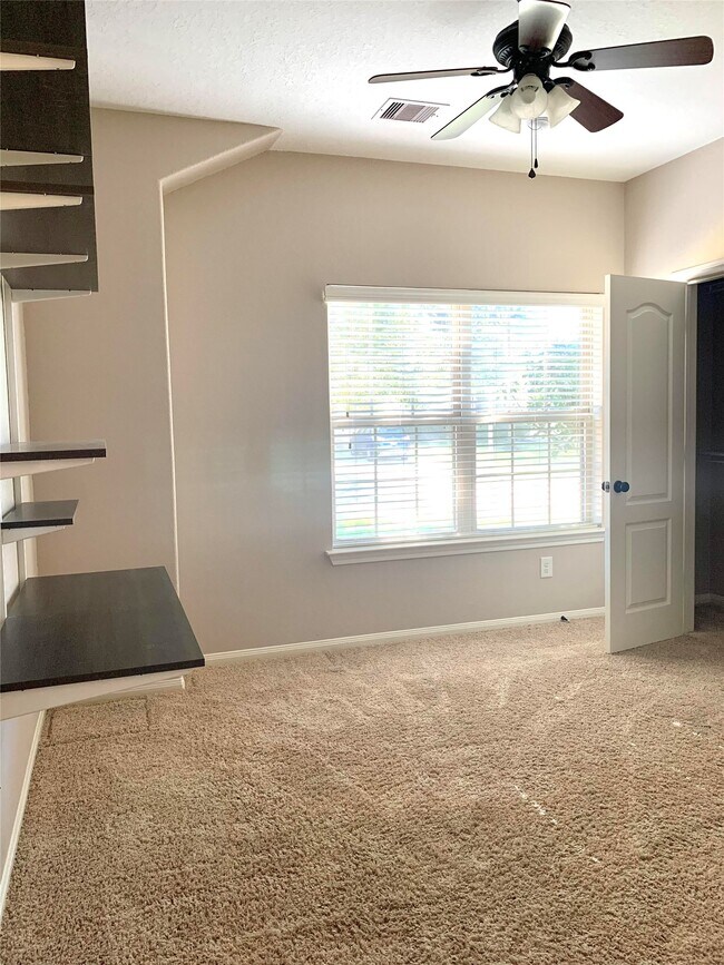 Building Photo - 25638 Winford Estate Dr