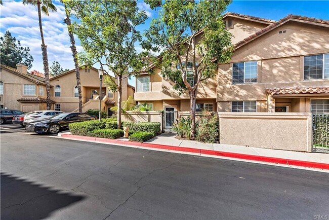 Building Photo - Aliso Viejo Condo