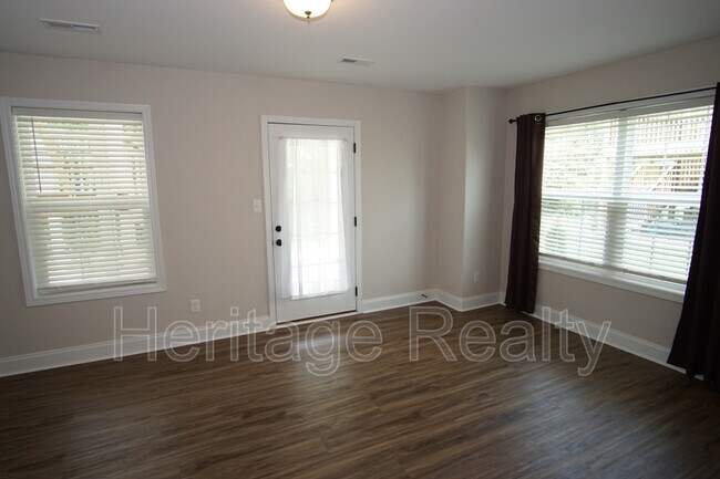 Building Photo - 1033 Ruscello Dr